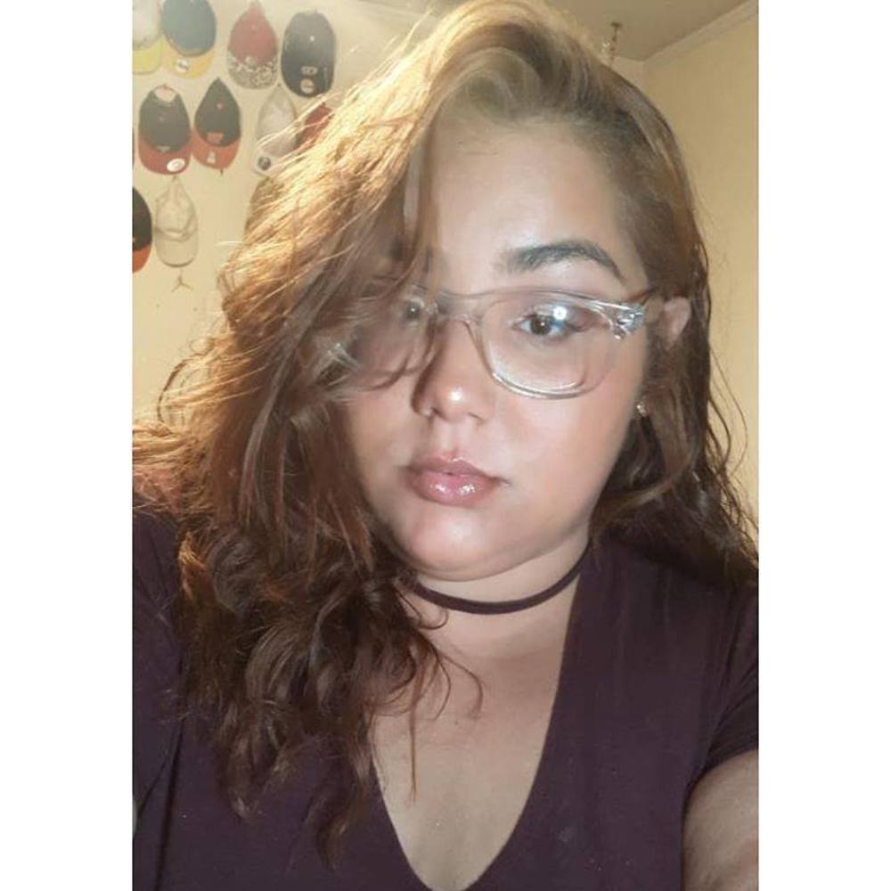 Meet your Posher, Crystal